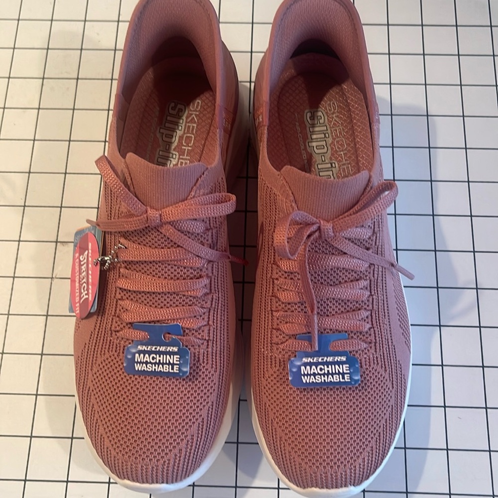 Skechers hands free slip-ins